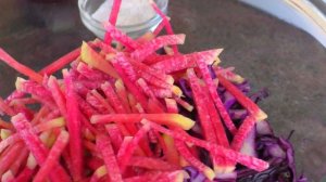 Легкий Постный Салат из Красной Капусты и Красной Редьки! Диетический Салат