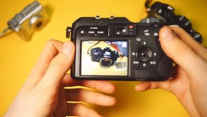 My favourite camera right now: Sony DSC-V3 (with samples)