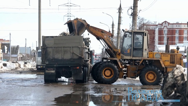 Волжск (Марий Эл) встречает весну «в резиновых сапогах» смотреть онлайн