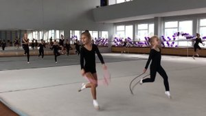 ВЛОГ: ТРЕНИРОВКА ПО ГИМНАСТИКЕ/ МАСТЕР КЛАСС ПО ГУЛЕЧКЕ от ПУПСИ