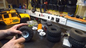 Traxxas trx-4 Camel Trophy. Ставим стальные диски 1.9