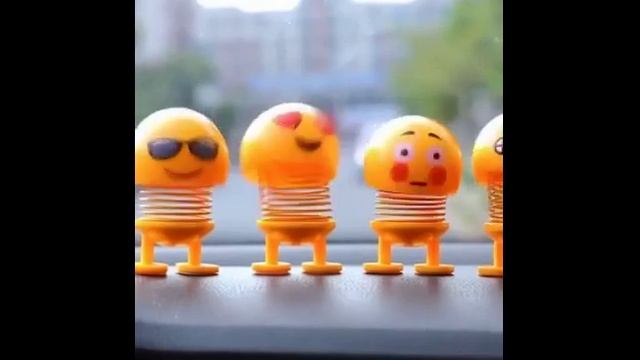 Crazy Emoji Spring Toys | Jumping Emojis | Card Dashboard Toy смотреть онлайн