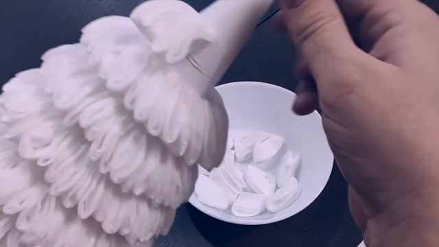 Андрей и ПАПА делают поделку своими руками к Новому году. Елочка из ватных дисков. смотреть онлайн