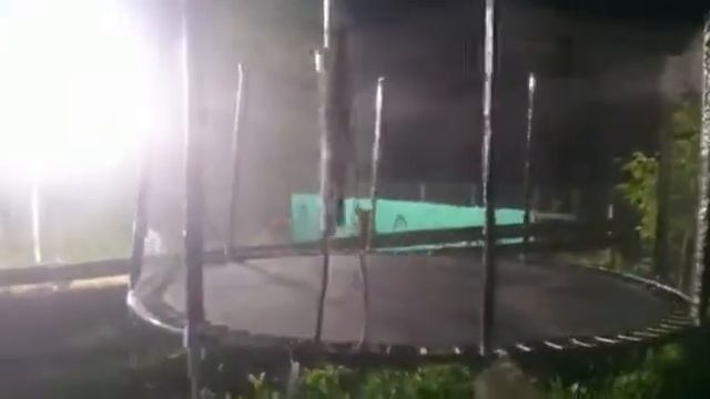 ПРИ СКОК С ОГНЕМ ПАРНЕМ смотреть онлайн