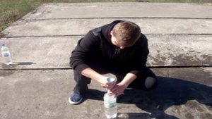 КАК ЗАСТАВИТЬ БУТЫЛКУ ЛЕТАТЬ?!