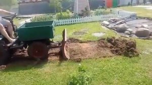 Самодельный минитрактор с центробежным сцеплением и гидравликой.