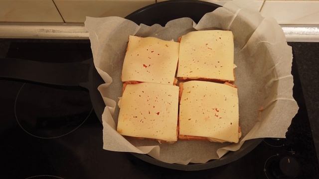 ГОРЯЧИЕ БУТЕРБРОДЫ НА СКОВОРОДЕ - настоящее объедение на скорую руку | Maryna and food смотреть онлайн