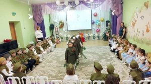 Танец «Гляжу в озёра синие» с берёзовыми веточками