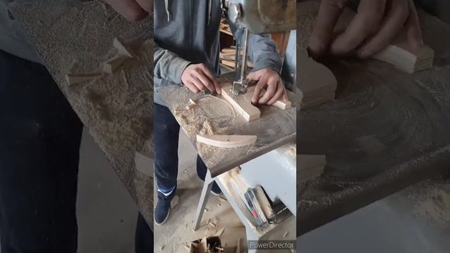 Подставка тарелок, блюд на стол из дерева смотреть онлайн