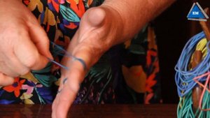 Как сделать жгут из резинок для денег