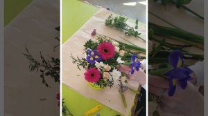 Как собрать букет в шляпной коробке? (упаковка цветов)