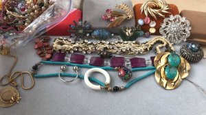 58. Винтаж! Распаковка посылки с винтажной бижутерией.