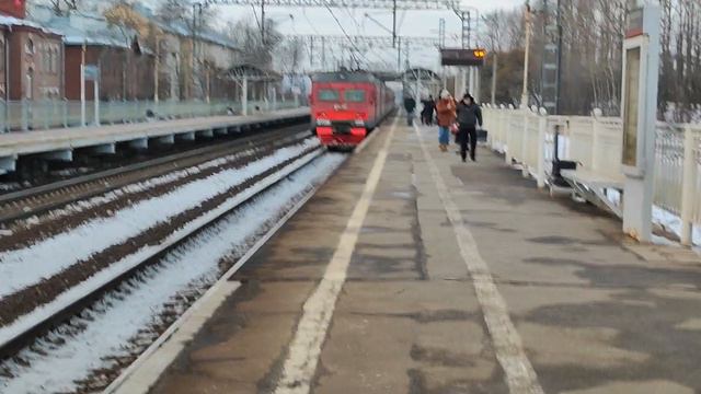 ЭТ2М-058 Любань - Санкт-Петербург-Главный отправляется с платформы Фарфоровская #train_rus #поезд#ж смотреть онлайн