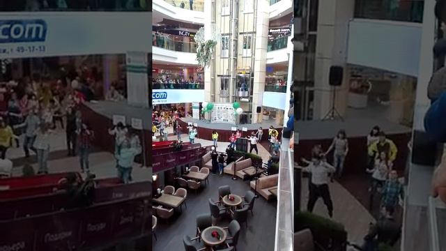 В Югре-Молл смотреть онлайн