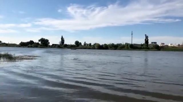 Лодка алюминевая Riverboat 60 и блотоход 35 л.с. смотреть онлайн