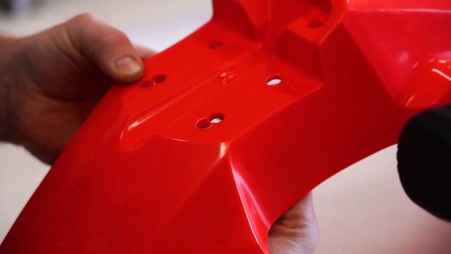 Mount a new style CRF fender on your older Honda CR or CRF! смотреть онлайн