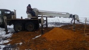 Глубинное бурение ямобуром