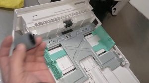 replace , reset Pick Roller 022N02677 ,(Retard Roller Cassette) Xerox WorkCentre 3335 3345 108R0147