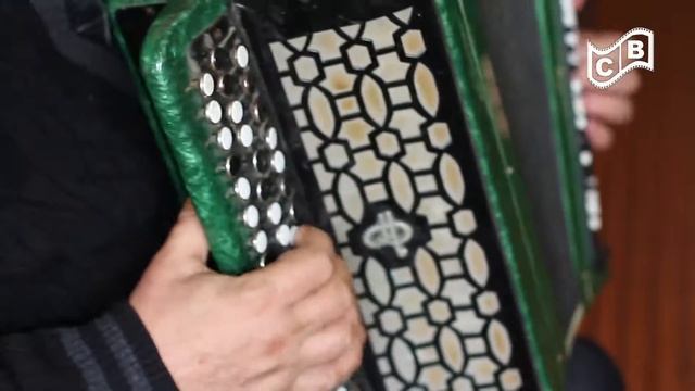 Песня "Мечтаю об Италии" в исполнении автора, слепого композитора Сергея Хрюкина смотреть онлайн