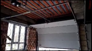 Секционные ворота