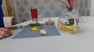 чай с лимоном и мятой