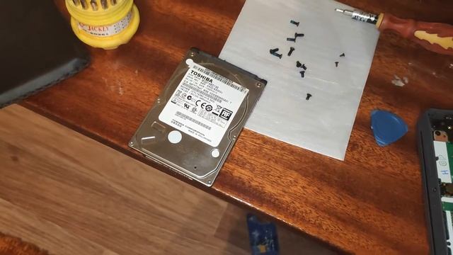 Lenovo V-14 ADA установка дополнительного hdd смотреть онлайн