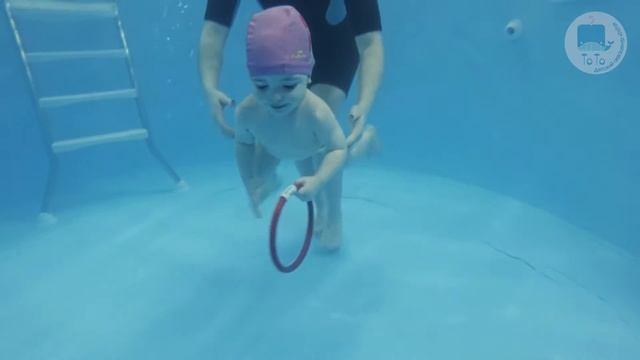 Детское плавание (Кира, 1,5 года) смотреть онлайн