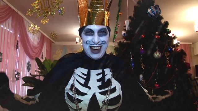 Баба Яга и Кощей страшилки интрига