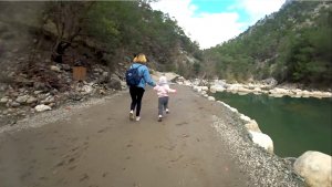 Прогулка с маленьким ребенком по Каньон Гейнюк Кемер Турция, Goynuk canyon Kemer Turkey ,