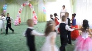 Танец "Звездная страна" на выпускном в детском саду