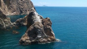 С веслом по Крыму. Карадаг. Скала Золотые ворота.
