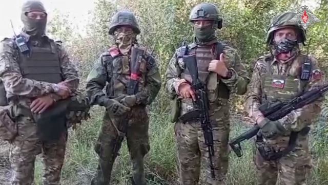 Поздравление военнослужащими ЦВО детей с 1 сентября