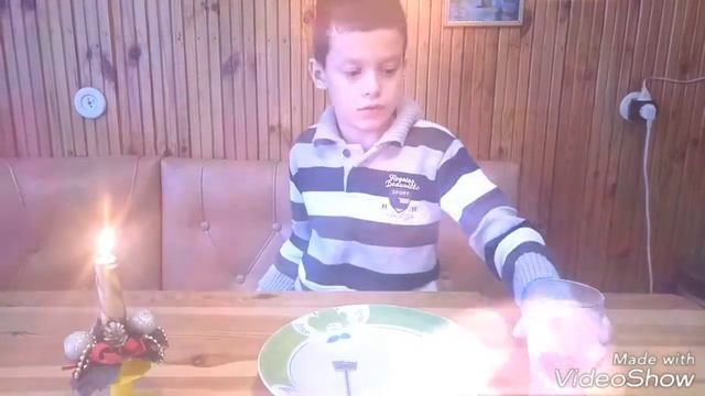 Сашин блог Как достать предмет со дна тарелки с водой не намочив руки смотреть онлайн