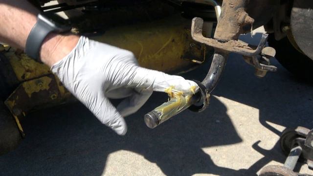 John Deere Lawn Tractor Front Wheel Replacement. - L130 John Deere смотреть онлайн