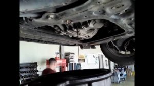06 08 19 Замена масла в редукторе Nissan Leaf 2012