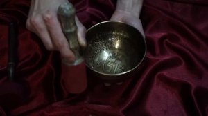 Ом14см-370ГцФа#. ПОЮЩАЯ ЧАША ДЛЯ ЗВУКОТЕРАПИИ И МЕДИТАЦИИ - НЕПАЛ. СЛУШАТЬ ПОЮЩИЕ ЧАШИ. ВИДЕО ОБЗОР