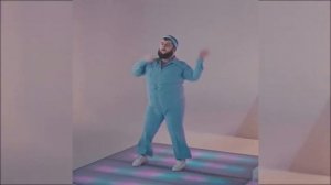 Пухляш танцует 20 минут