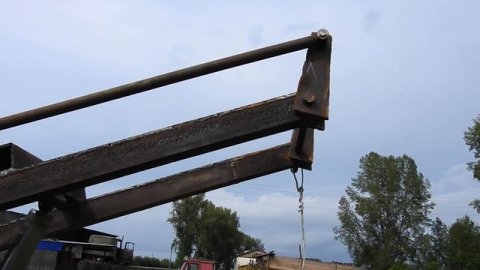 делаю погрузчик на заднюю навеску самодельного трактора