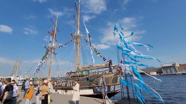 О Петре I: Сколько рублей в червонце? Деньги времён Петра I. смотреть онлайн