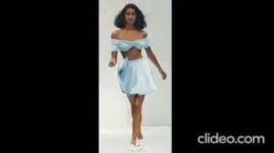 Yasmeen Ghauri fashion  / Yasmeen Ghauri Vogue