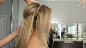 Прическа низкий хвост