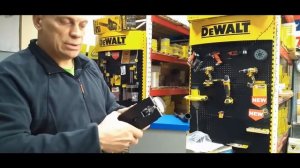 Лобзик DCS335 у комплекті  P2