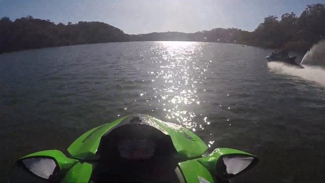 Kawasaki Ultra 310R runs down 2022 Yamaha FX SVHO смотреть онлайн