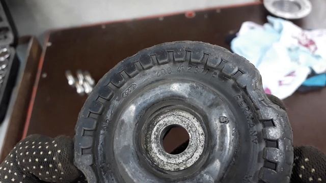 Опоры амортизаторов Ауди А8 Д2 смотреть онлайн