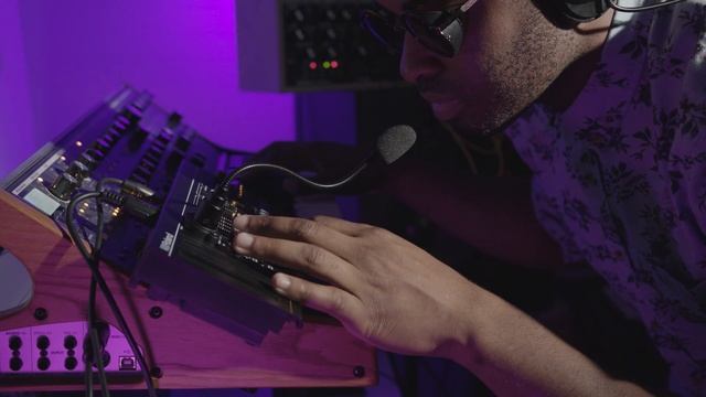 ONE MINUTE SYNTH REVIEW!!! Ep. 15 Roland VP-03 Vocoder смотреть онлайн