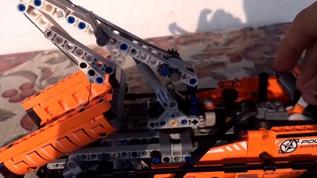 Lego Technic 42038 Арктический вездеход смотреть онлайн