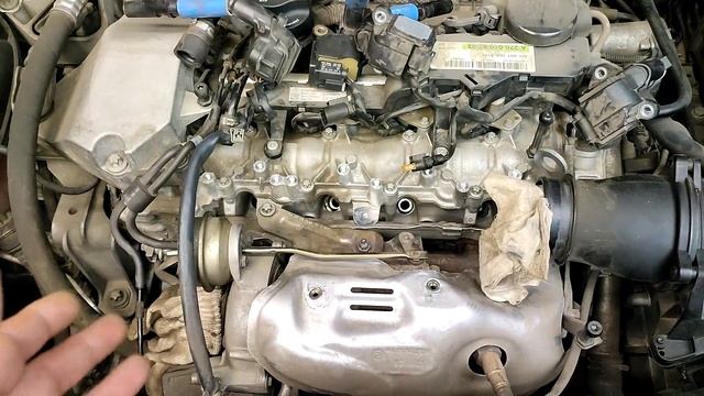 Mercedes-Benz . Двигатель M270.  Замена свечей зажигания.