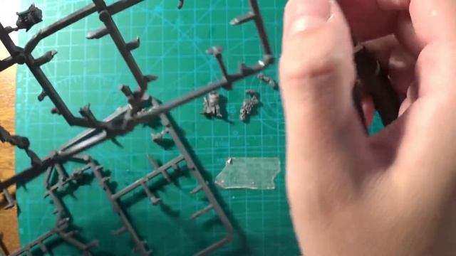 Warhammer: Assembly Ork Runtherd and 10 Gretchin смотреть онлайн