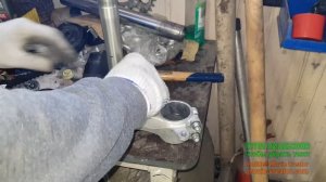 Замена подшипников рулевой колонки Suzuki GSX-R 600 L1