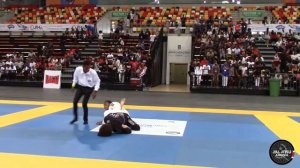 Bruno Almeida (Platina Top Team) vs Frederico Raul (Gracie Barra)